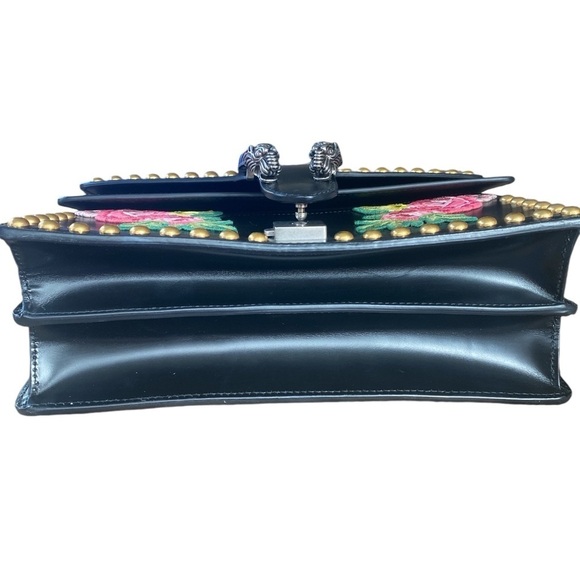 Gucci Dionysus Embroidered Studded Leather Handbag
Free Authentication - Picture 7 of 10